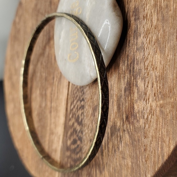 B2722 diamond cut pattern Tibetan bracelet - Picture 1 of 2